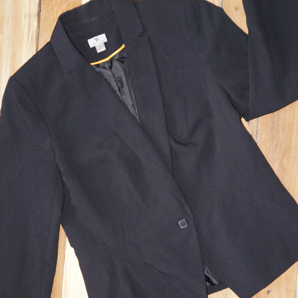 Worthington Women’s Black One Button Blazer